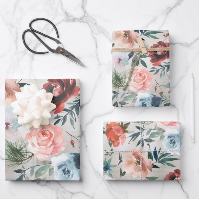 Winter Dusty Blue & Pink Roses Pine & Rose Angesag Geschenkpapier Set (Vorderseite)
