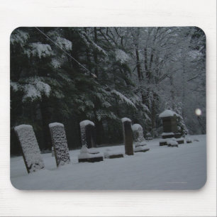 Winter-Friedhof mit Kugel Mousepad