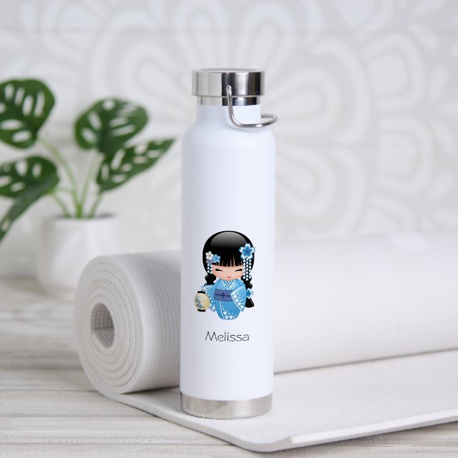 Winter Kokeshi Doll - Blue Kimono Geisha Girl Trinkflasche (Yoga (gedreht))