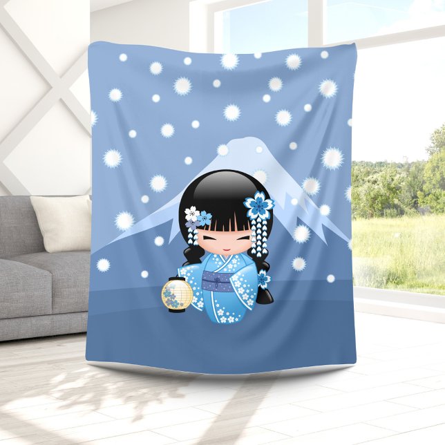 Winter Kokeshi Doll - Blue Mountain Geisha Girl Fleecedecke (Von Creator hochgeladen)