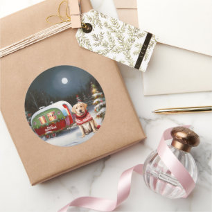 Winter Labrador Caravan Weihnachtsabenteuer Runder Aufkleber