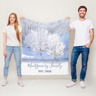 Winter-Märchenland-Familienname-Jahr mit Monogramm Fleecedecke