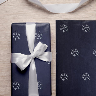 Winter Moderne Elegante Weiße Schneeflocken auf Na Geschenkpapier