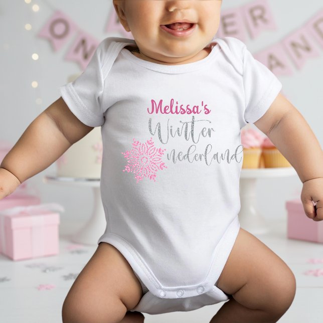 Winter Onederland Pink Silver Snowflake Baby Strampler (Von Creator hochgeladen)