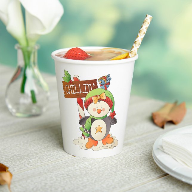 Winter Penguin & Bird Chillin Weihnachtsfeiertag Pappbecher (Von Creator hochgeladen)