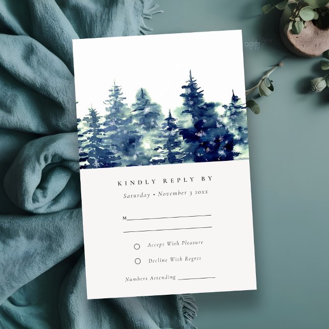 Winter Pine Forest Snow Wasserfarbe Hochzeit RSVP Begleitkarte (Von Creator hochgeladen)