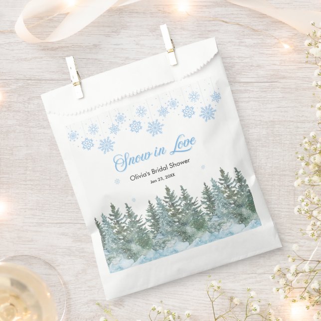 Winter Pine Snow in Love Snowflakes Bridal Shower Geschenktütchen (Ausgeschnitten)