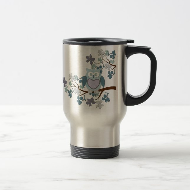 Winter-Polka-Eule in der Baum-Tasse Reisebecher (Rechts)