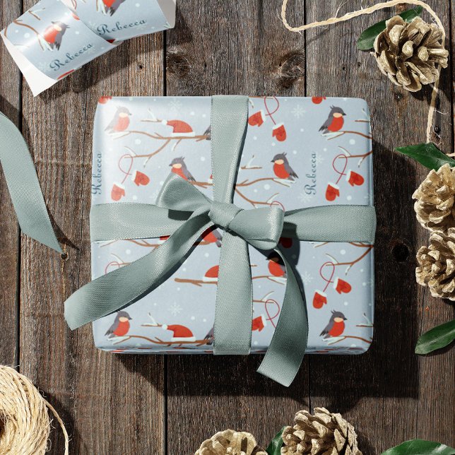 Winter Robins on Tree Branches Cute Bird Christmas Geschenkpapier (Von Creator hochgeladen)