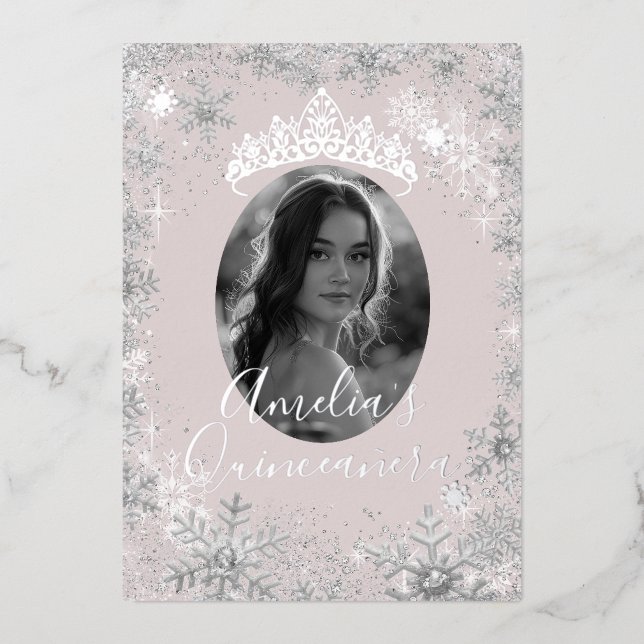 Winter Silber Beige Snowflake Foto Quinceanera Folieneinladung (Vorderseite)