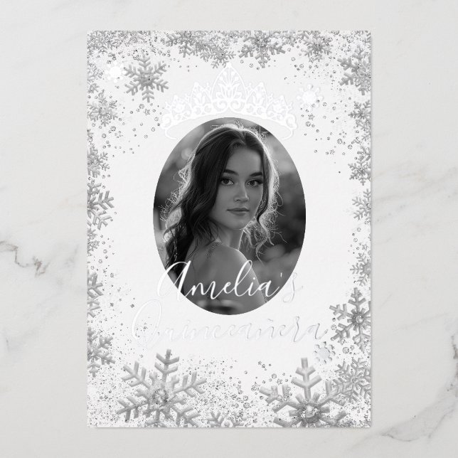 Winter Silver Snowflake Foto Quinceanera Folieneinladung (Vorderseite)