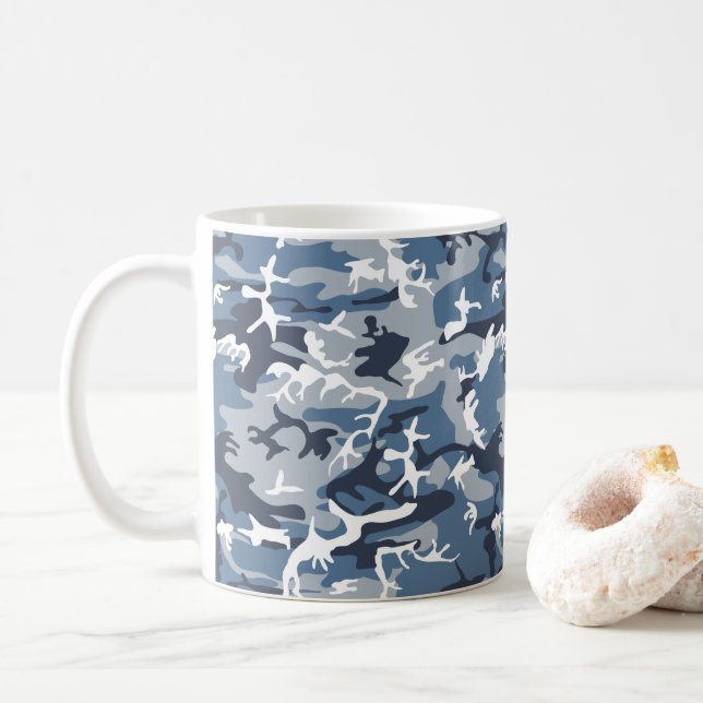 Winter Snow Blue Camouflage, Militär, Armee Kaffeetasse (Mit Donut)
