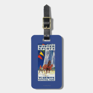Winter-Sport bei Yosemite PosterYosemite, CA Gepäckanhänger