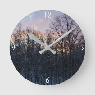Winter Sunrise I Pastel Natur Landschaft Runde Wanduhr