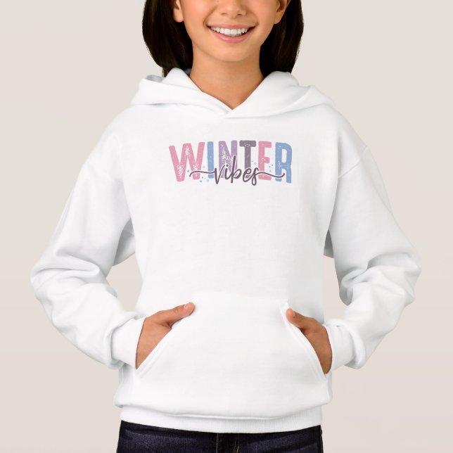Winter Vibes - Weiche Pasteltypografie Hoodie (Vorderseite)