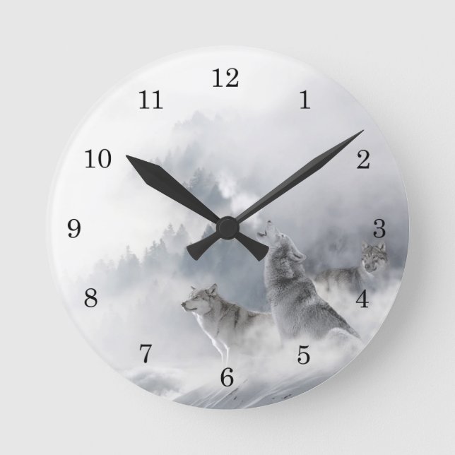 Winter Wolf Howling im Schnee Runde Wanduhr (Vorderseite)