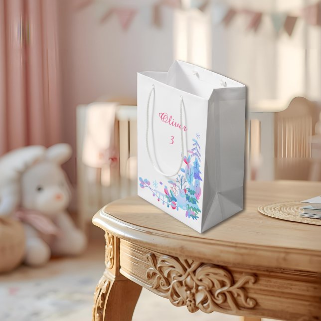 Winter Wonderland Gift Bag, Snowman Forest Present Mittlere Geschenktüte (Von Creator hochgeladen)