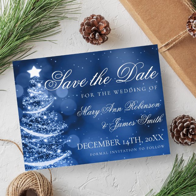 Winter Wonderland Weihnachtszeit retten das Datum Ankündigungspostkarte (Winter Wonderland Christmas Wedding Save The Date Announcement Postcard)