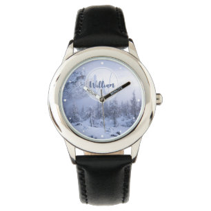 Winter Wunderland Nebel Fichtenwald Schneemonogram Armbanduhr