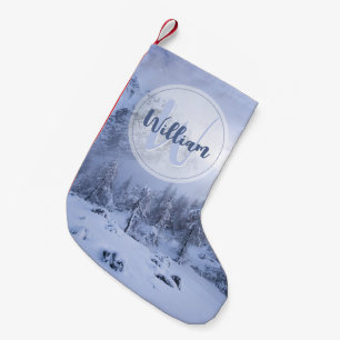 Winter Wunderland Nebel Fichtenwald Schneemonogram Kleiner Weihnachtsstrumpf