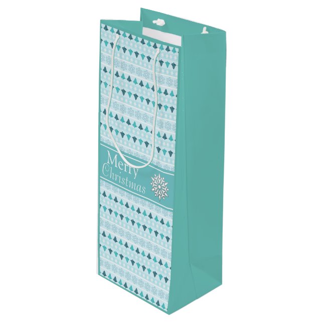 Winterbäume und Schneeflocken Muster Blau Geschenktüte Für Weinflaschen (Vorderseite Schrägansicht)
