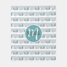 Winterbäume und schneeweiße Muster