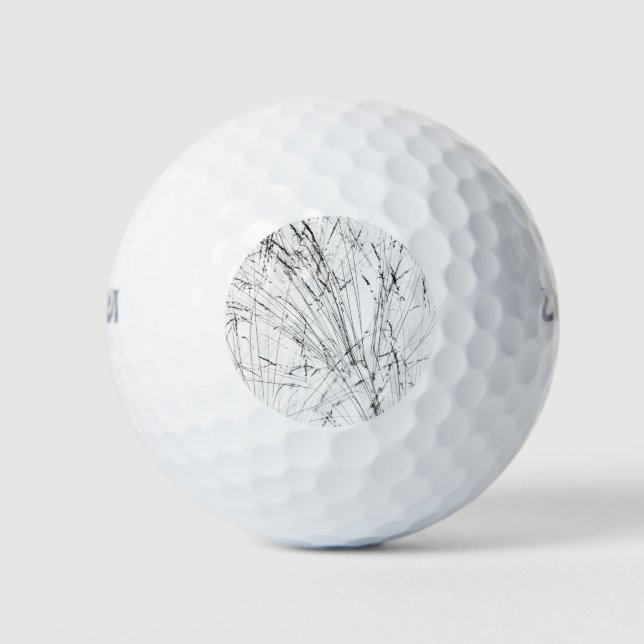 Wintergras im Schnee Golfball (Vorderseite)