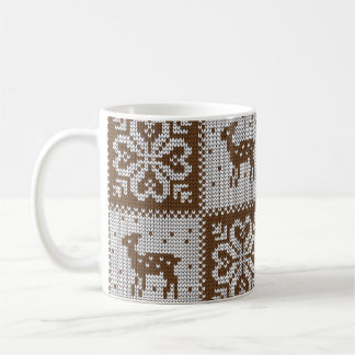 Winterhirsche geknotet: Vintages Muster. Kaffeetasse