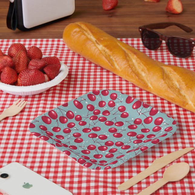 Winterkirsche. Pappteller (Picknick)