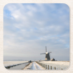 Winterlandschaft mit Schnee und Windmühle in Holla Rechteckiger Pappuntersetzer