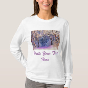Winterlandschaft mit schneebedeckten Bäumen Aquare T-Shirt