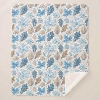 winterliche Blätter in zartem Frost überzogen Sherpadecke