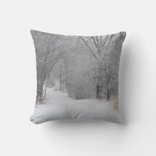 Winterliche Einsamkeit Kissen Für Draußen