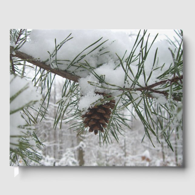 Winternaturfotografie von Snowy Pine Branch Gästebuch (Vorderseite)