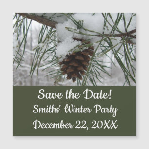 Winternaturfotografie von Snowy Pine Branch Magnetkarte