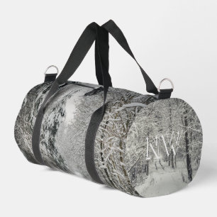 Winterreise durch den Wald Duffle Bag