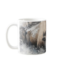 Winterresistenz: Bison-Kaffee-Tasse