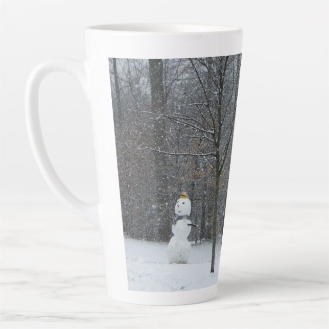 Winterschneeszene der Nachbarin Milchtasse (Links)
