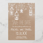 Wintersilber-Signalleuchten Save the Date Postkart Folieneinladung<br><div class="desc">Rustikale Silberfolienleuchten auf braunem Papier Save the Date Postkarte.</div>