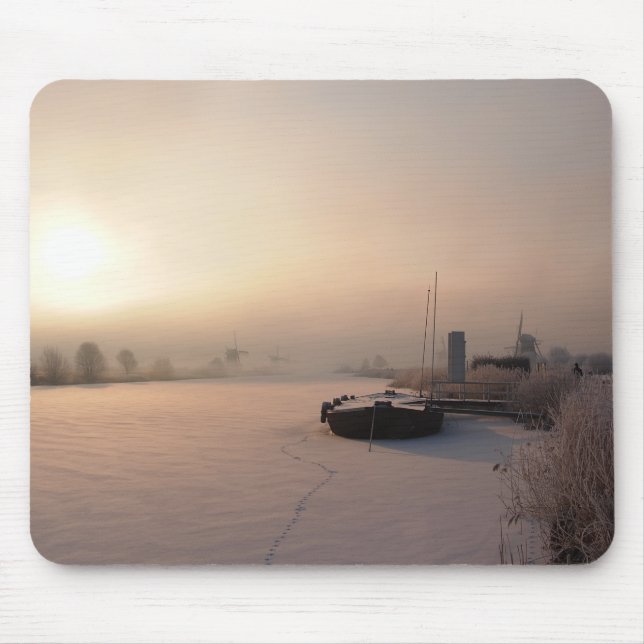 Wintersonnenaufgang im niederländischen mousepad (Vorne)