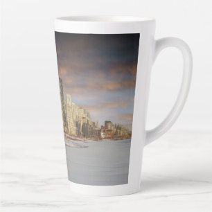 Wintersonnenszene an der Calgary Skyline Milchtasse