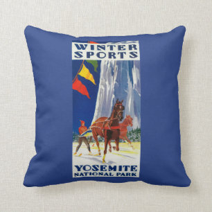 Wintersport in Yosemite PosterYosemite, CA Kissen