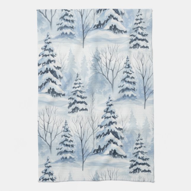 Winterwald Serenität – Schnee bedeckter Wald Geschirrtuch (Vertikal)