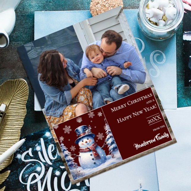 Winterwald Snowman Weihnachtsfest Foto | Rot Feiertagskarte (Red Winter Forest Snowman Christmas Photo Holiday Card)