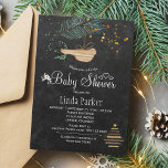 Winterwaldstube Wasserfarben Babydusche Einladung<br><div class="desc">Rustikale, elegante Baby-Dusche Stilvorlage auf dunkelgrauem Kalkbrett mit einem Kiefernhain mit einem Holzvogel, einem trockenen Zweig Weihnachtsbaum mit Stern- und Aquarellsteinen, weißen Blume und kleinen Herzen. Sie können wählen, um es anzupassen weitere sich ändernde Schriftartes und Farben der Schrift. — Die Einladung eignet sich für elegante Winterrustikale Babydusche oder Party....</div>