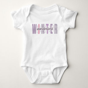 Winterwunderland - Festliche Typografie Kunst Baby Strampler