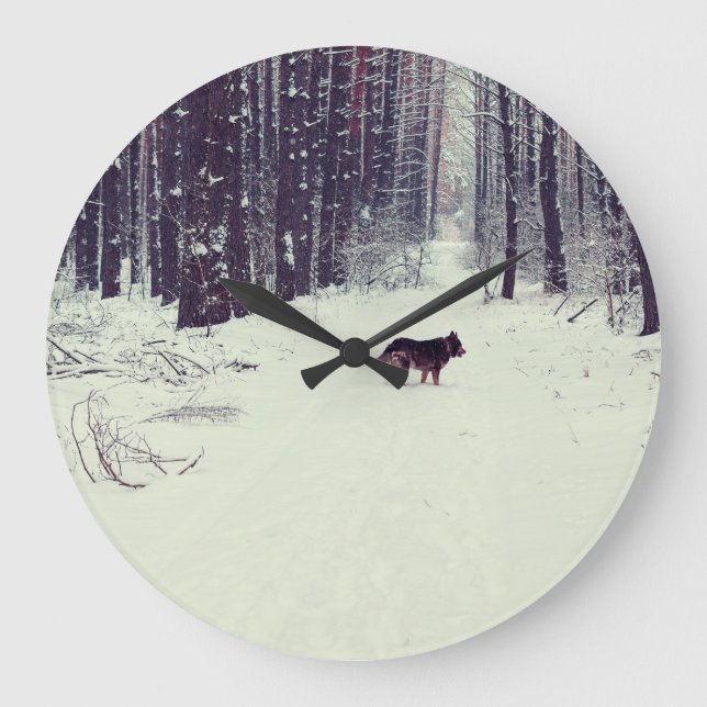 Winterwunderland: Schneewald Große Wanduhr (Vorderseite)