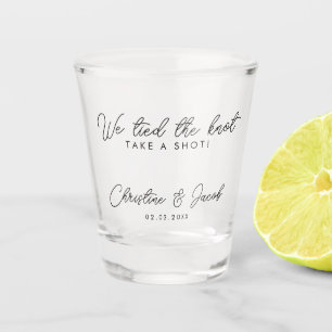 wir band den Knoten nehmen erschossen trinken Gast Schnapsglas