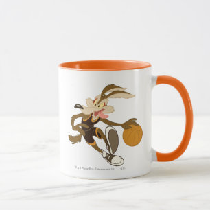 WIR E. COYOTE™ Dribbling durch den Wettbewerb Tasse
