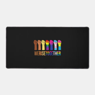 Wir erheben uns gemeinsam Schwarze Lgbt Gay Pride  Schreibtischunterlage